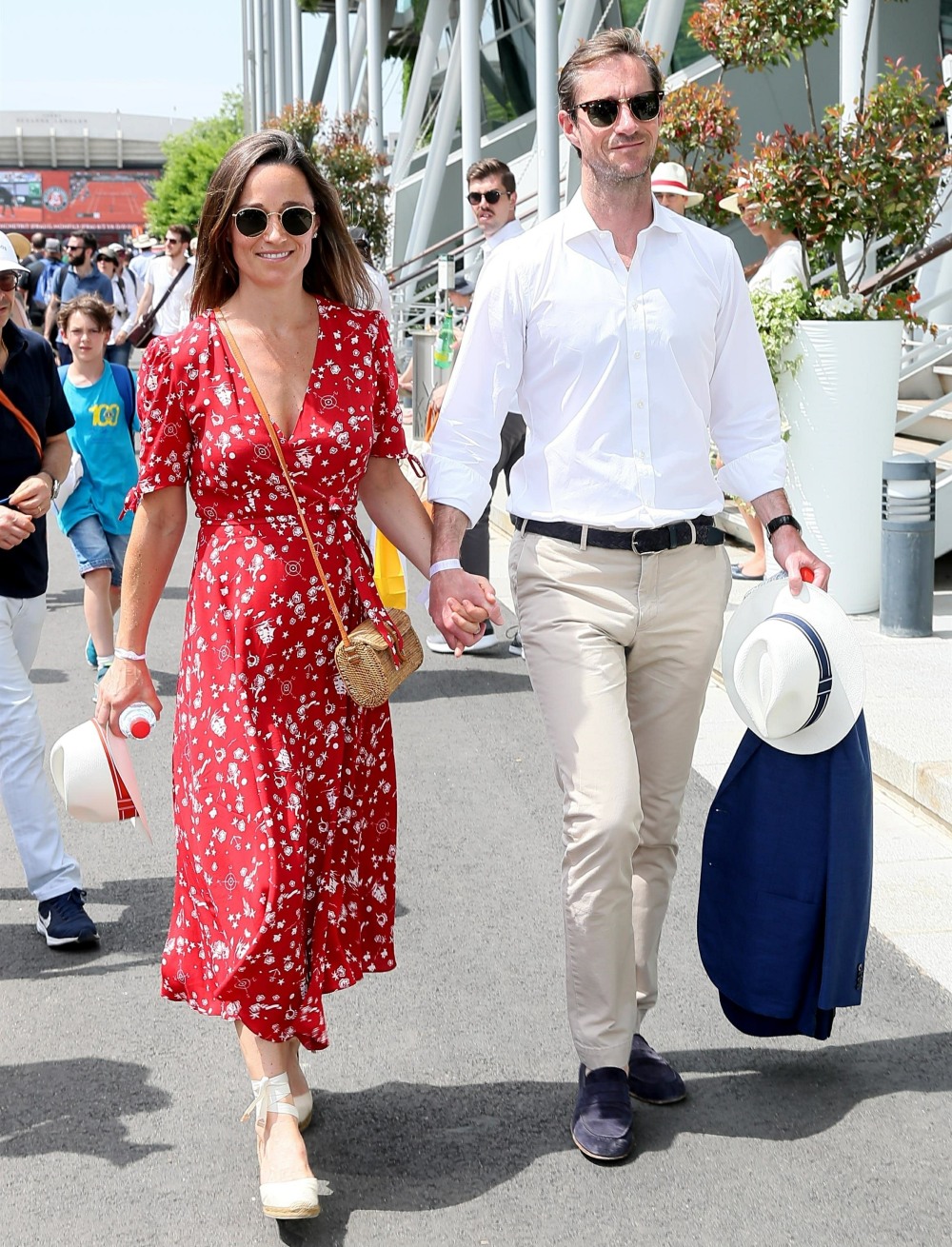 pippa-middleton-went-to-the-euro-match-too,-but-she-didn’t-sit-with-prince-william