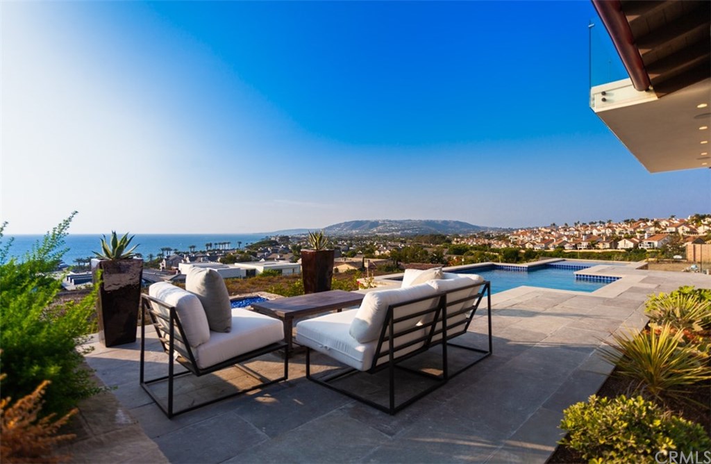 christina-haak-buys-dana-point-manse