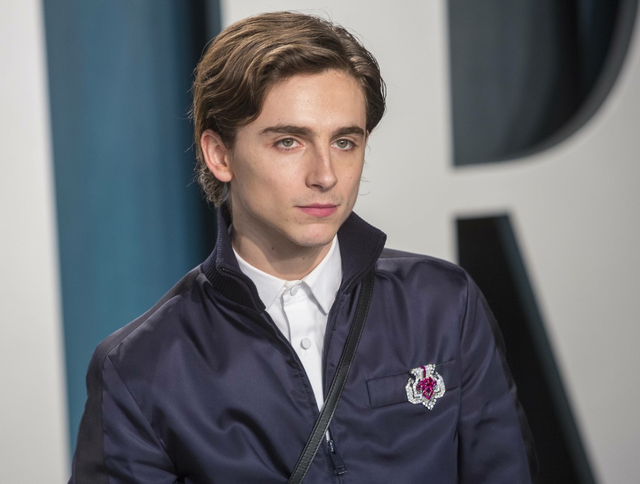 first-photo-of-timothee-chalamet-as-a-young-willy-wonka:-love-it-or-hate-it?