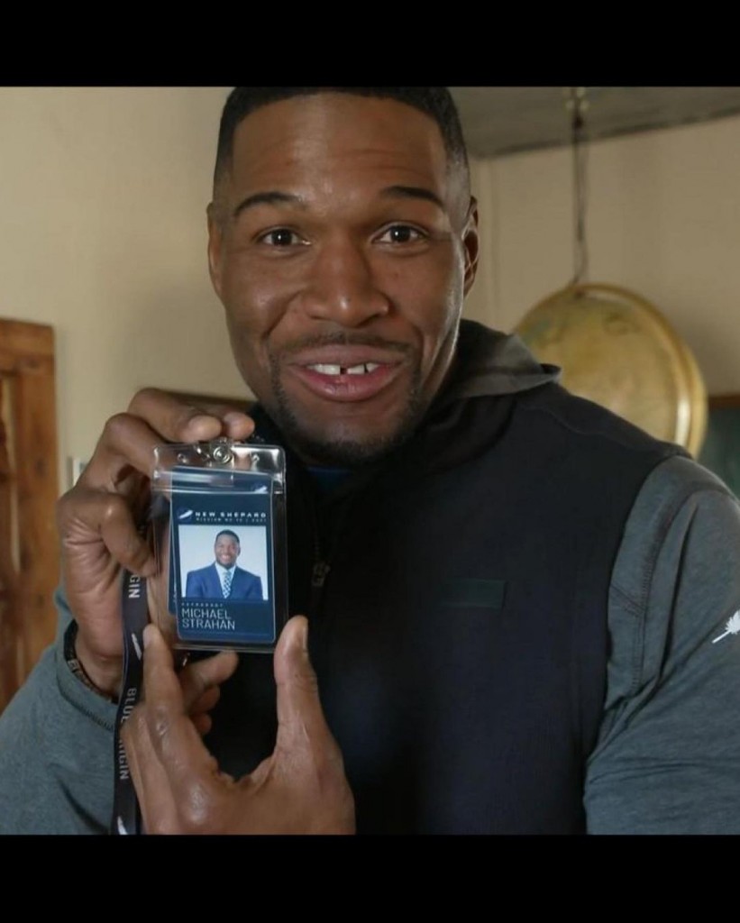 michael-strahan-is-bringing-his-super-bowl-ring-and-a-$2-bill-with-him-into-space