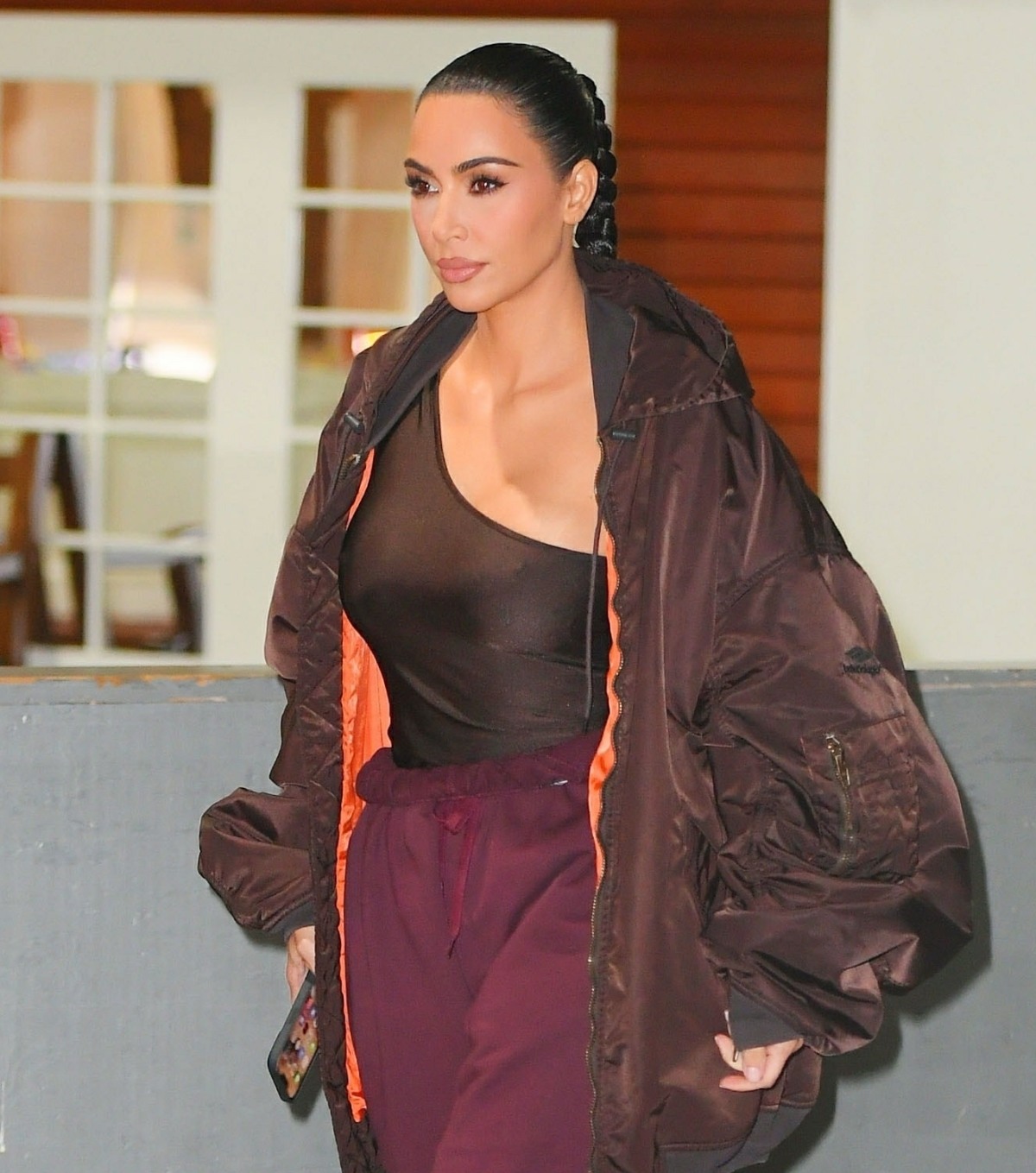 kim-kardashian-filed-to-dissolve-her-marriage-to-ye-before-the-divorce-is-completed
