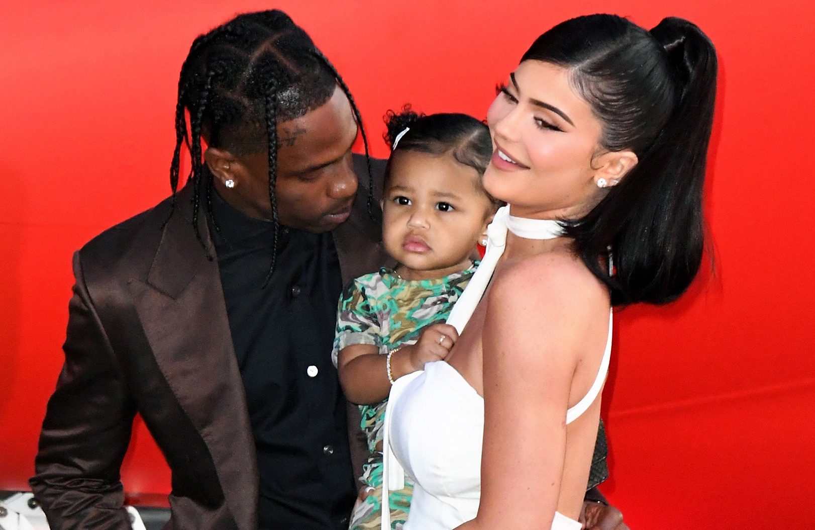 kylie-jenner-announces-name-of-second-child
