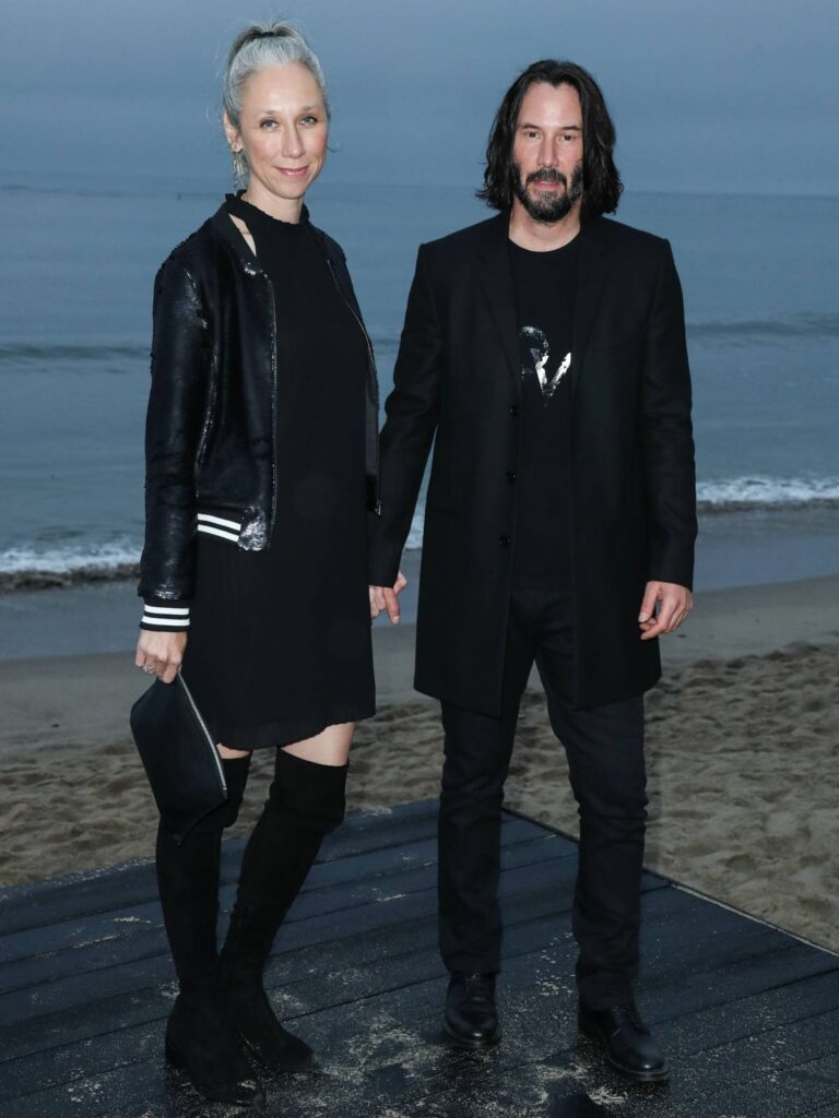 is-keanu-reeves-engaged-to-his-longtime-girlfriend-alexandra-grant?
