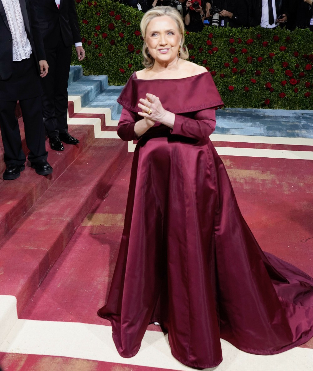 hillary-clinton:-overturning-roe-v.-wade-‘will-kill-&-subjugate-women’