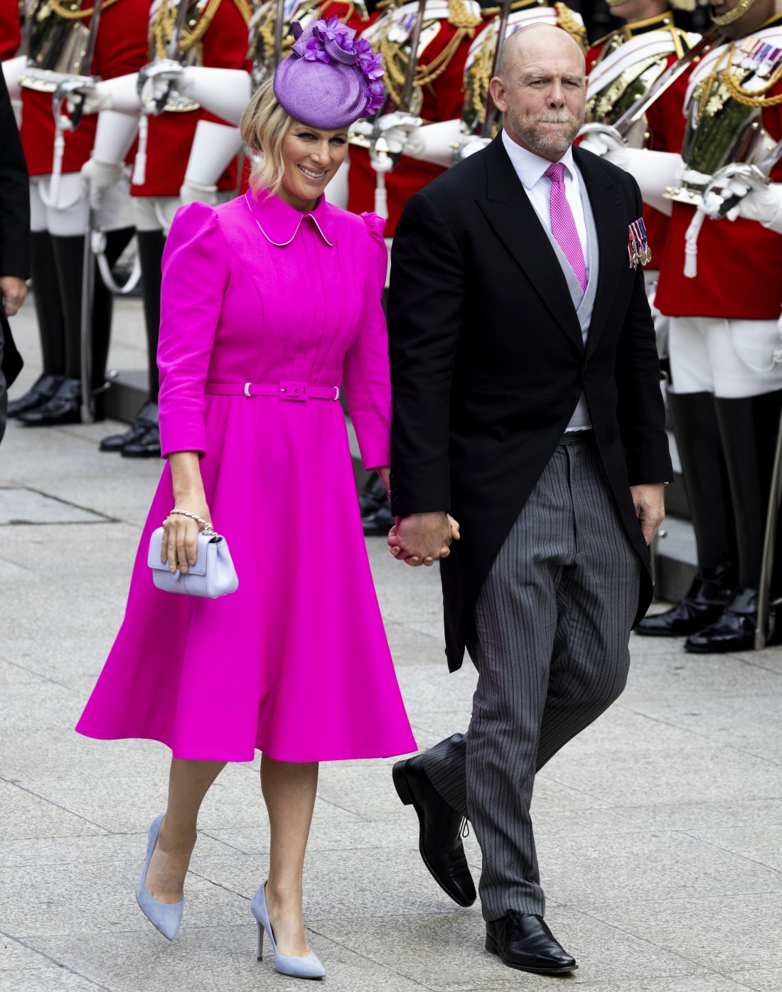 zara-tindall-&-the-york-princesses-wore-some-awful-styles-to-the-jubbly-service