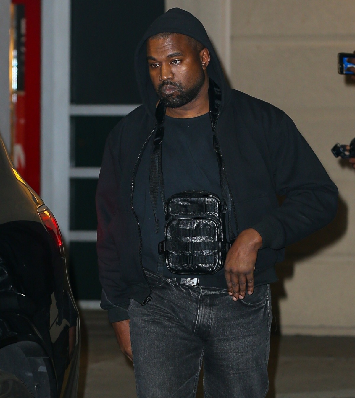 kanye-west-talks-about-how-much-he-loves-&-admires-adolf-hitler-with-alex-jones