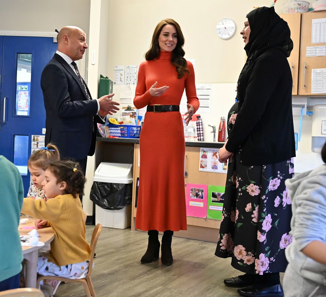princess-kate-wore-a-pumpkin-gabriela-hearst-dress-on-a-nursery-school-visit