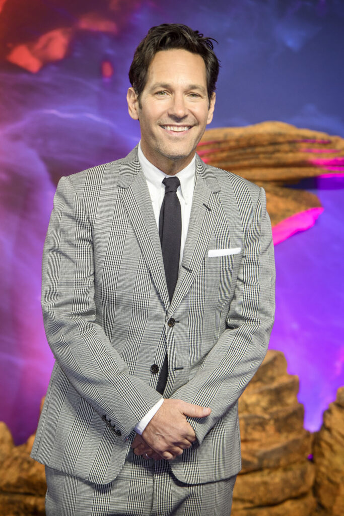 paul-rudd-gets-asked-to-take-photos-with-dogs-&-kids:-i-always-feel-bad-for-the-child