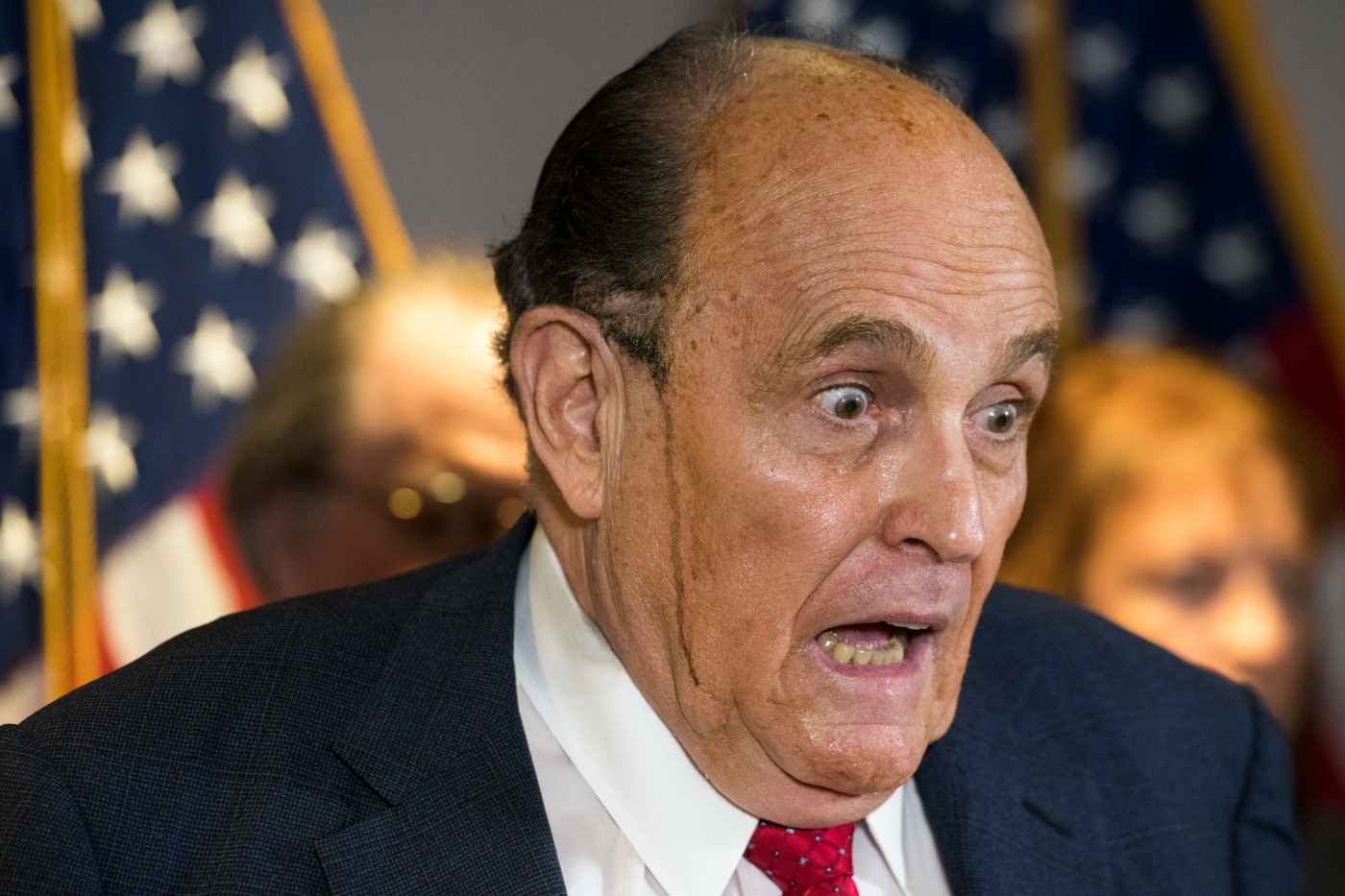 “rudy-giuliani’s-former-employee-is-suing-him-for-harassment-&-rape”-links