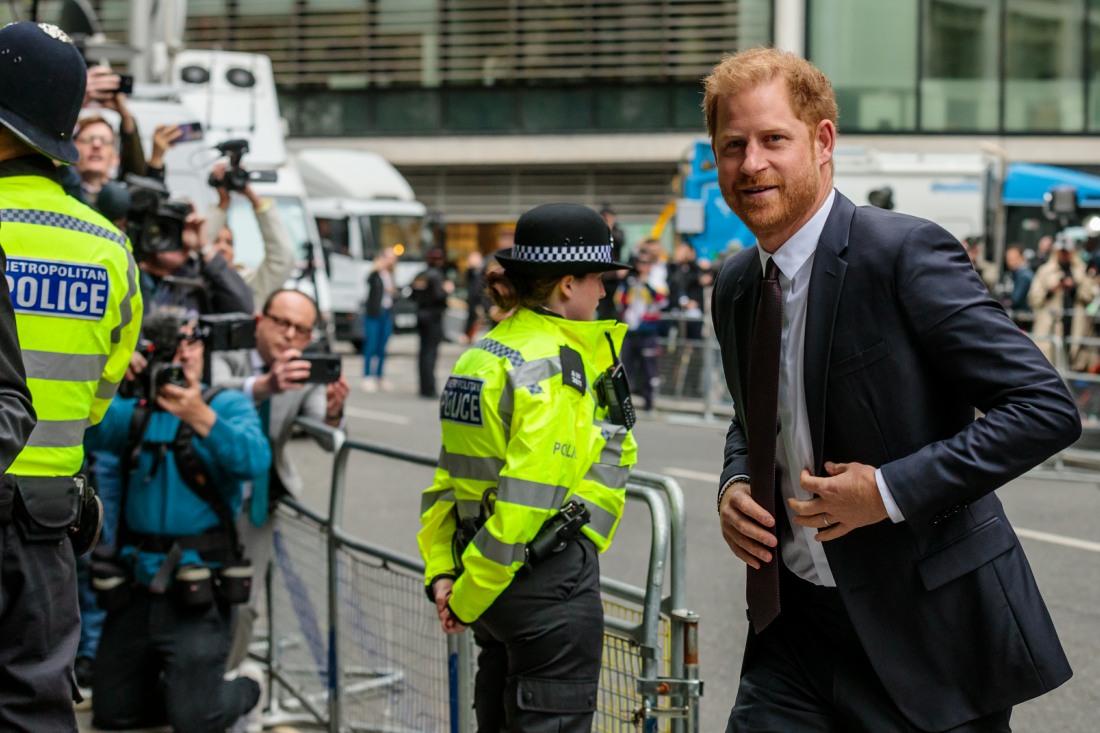 prince-harry-arrived-at-court-to-testify-against-the-mirror-group-newspapers