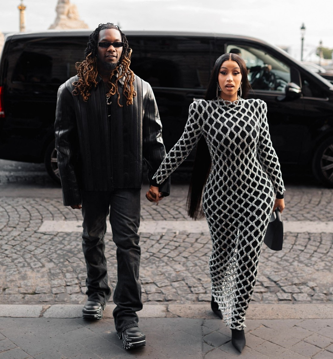 “fashionista-cardi-b-always-has-the-best-time-at-paris-fashion-week”-links
