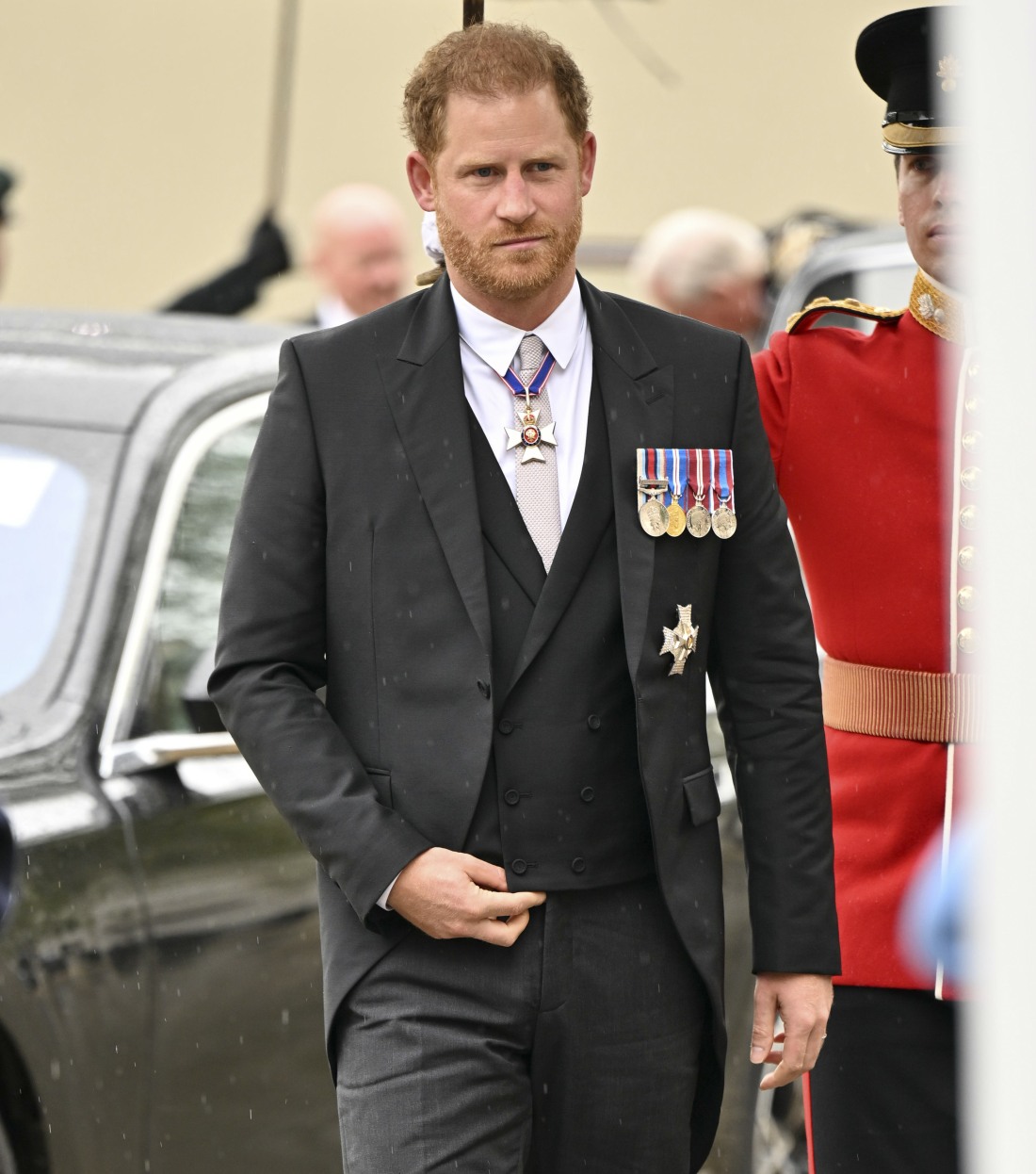 the-windsors’-official-website-has-removed-prince-harry’s-‘hrh’-style-from-his-section