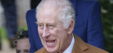 rosamund-pike-wore-vintage-dior-&-a-headpiece/veil-to-the-golden-globes