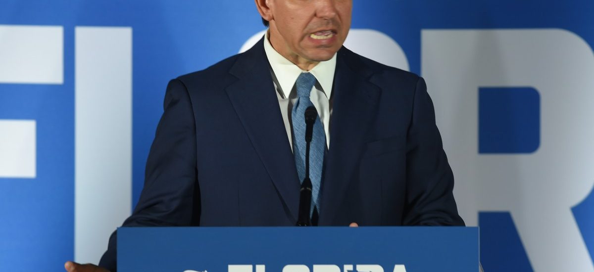 pudding-fingers-ron-desantis-shut-down-his-presidential-campaign-&-endorsed-trump