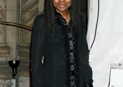 tracy-chapman-will-reportedly-perform-a-duet-with-luke-combs-at-the-grammys