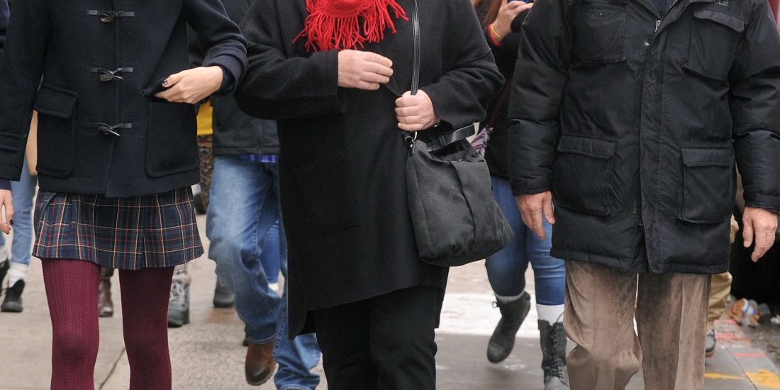 taylor-swift’s-father-scott-is-being-investigated-for-an-altercation-with-a-paparazzo