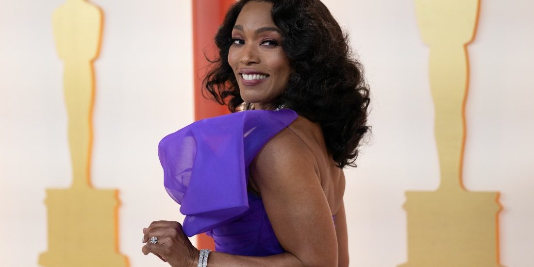 “angela-bassett-was-‘gobsmacked’-when-jamie-lee-curtis-won-the-oscar”-links