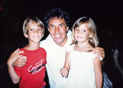 kate-and-oliver-hudson-were-contacted-by-their-half-brother-looking-for-his-birth-family