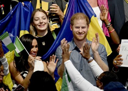 mail:-the-sussexes’-nigeria-trip-shows-that-they-have-a-‘rival-royal-court’