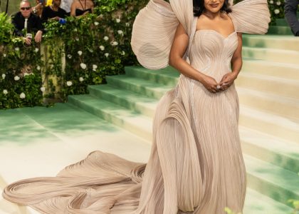 mindy-kaling-wore-gaurav-gupta-to-the-met-gala:-one-of-the-best-looks?