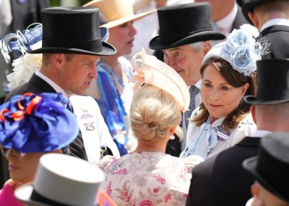 mail:-prince-william-still-depends-on-carole-middleton-to-manage-his-life-&-marriage