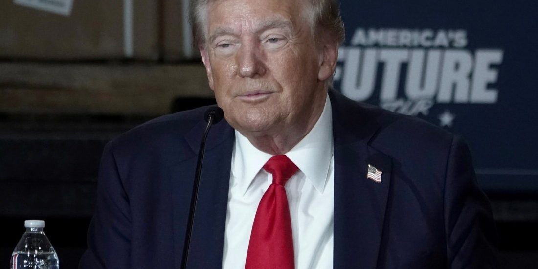 donald-trump-called-kamala-harris-the-r-word-at-a-september-fundraiser