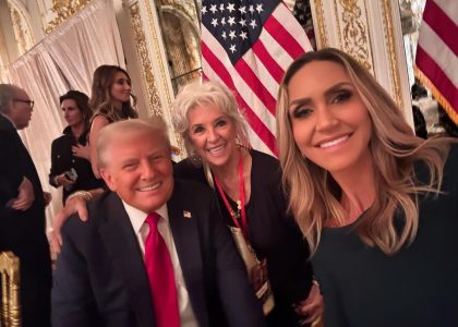 paula-deen,-racist-&-canceled-celebrity-cook,-has-cozied-up-to-donald-trump