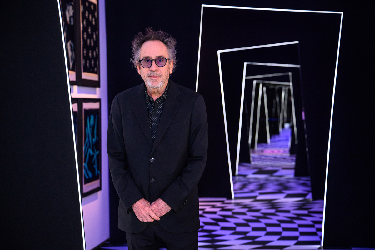 tim-burton-doesn’t-look-online:-‘it-doesn’t-make-me-feel-good’