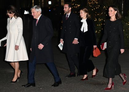 pippa-middleton-&-the-middleton-fam-supported-kate’s-‘together-at-christmas’