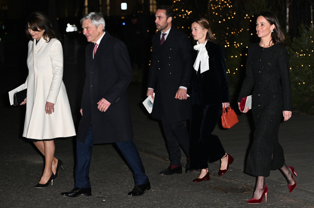 pippa-middleton-&-the-middleton-fam-supported-kate’s-‘together-at-christmas’