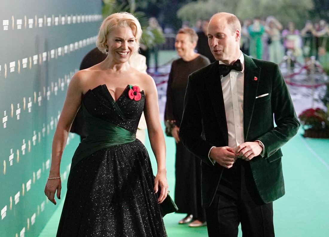 prince-william-&-hannah-waddingham-played-darts-&-talked-about-earthshot