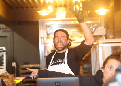 people-are-waiting-over-an-hour-in-nyc-to-get-cheesesteaks-from-bradley-cooper’s-place