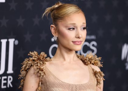 ariana-grande:-studios-and-record-labels-need-to-provide-talent-with-therapy