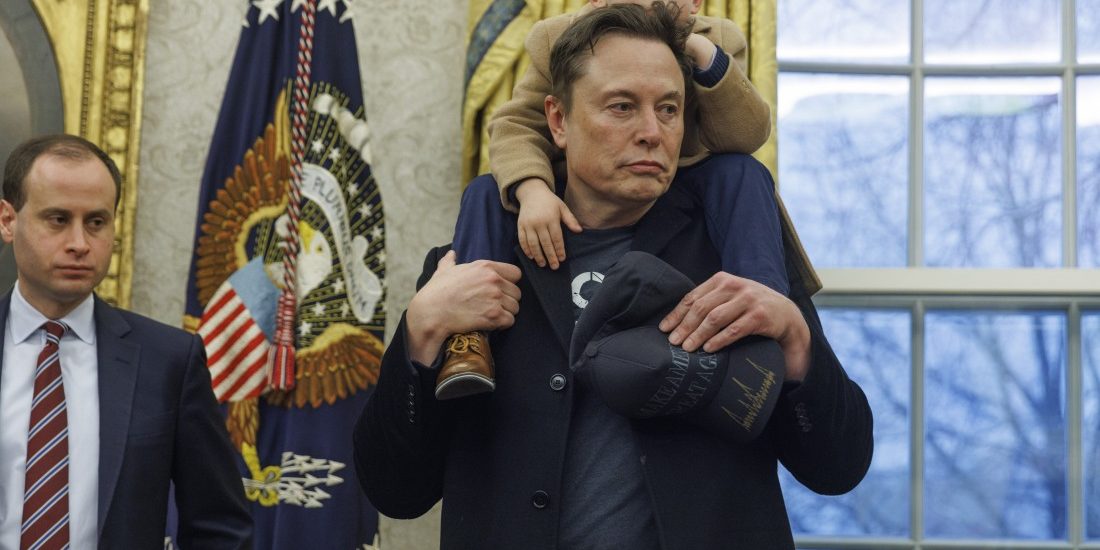 elon-musk-sleeps-on-the-floor-of-his-office-in-the-eisenhower-executive-office-building