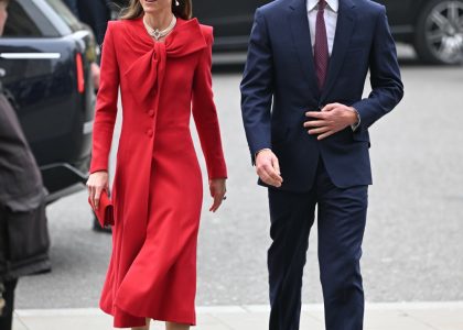 has-princess-kate-switched-her-‘signature-color’-from-blue-to-scarlet-red?
