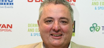 tori-spelling-doesn’t-drink-water-and-is-afraid-of-people-poisoning-her-drinks