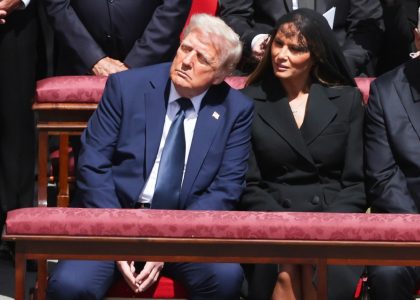 donald-trump-wore-blue-to-pope-francis’s-funeral,-and-melania-was-there-too
