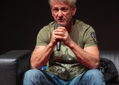 sean-penn:-jennifer-lawrence,-34,-is-‘probably-the-last-movie-star’