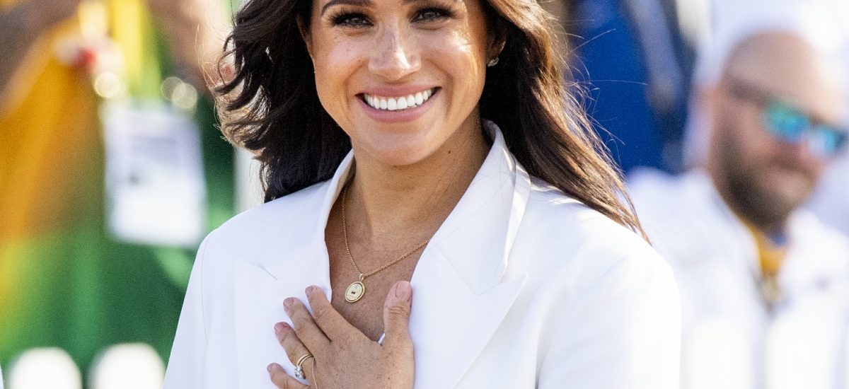 the-new-lie-is-‘duchess-meghan-demanded-a-global-vogue-cover-from-anna-wintour’