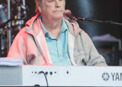 “musical-genius-brian-wilson-has-passed-away-at-the-age-of-82”-links
