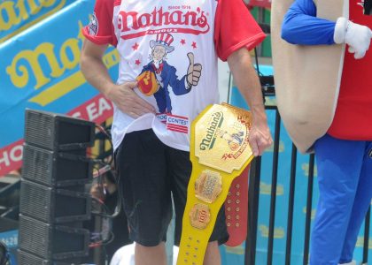 joey-chestnut-is-returning-to-nathan’s-hot-dog-eating-contest