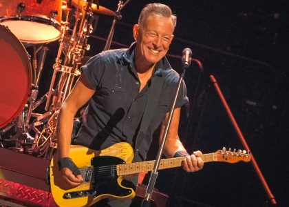 bruce-springsteen:-it’s-disgusting-&-dehumanising-for-so-many-folks-in-this-country