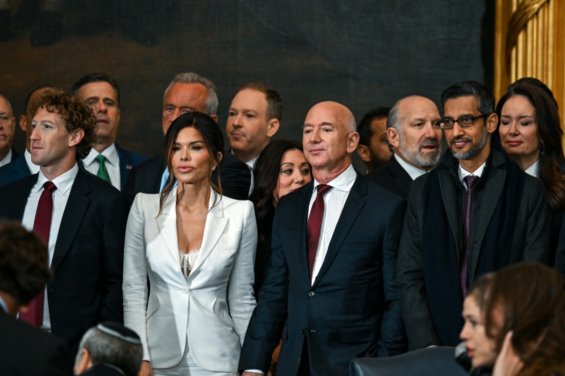 jeff-bezos-&-lauren-sanchez-‘discreetly-donated-to-local-charities’-in-venice
