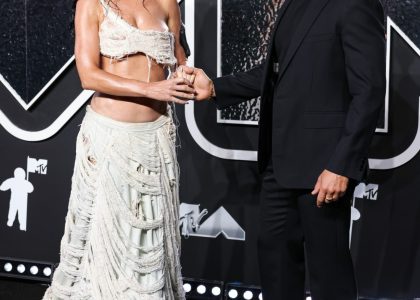 tmz:-orlando-bloom-will-‘make-his-debut-as-a-single-man’-at-the-bezos-wedding