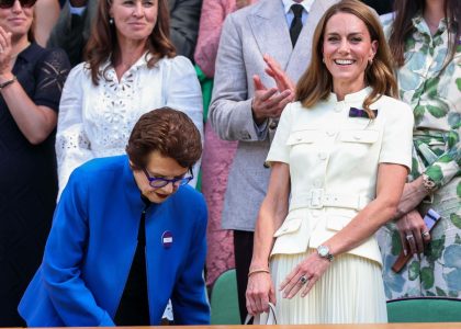 princess-kate-wore-an-eternity-band-‘ring-stack’,-gee,-wonder-who-inspired-her?