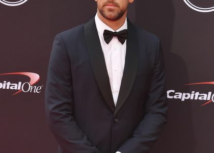 aaron-rodgers’s-never-seen-wife-brittani-has-a-20-year-old-sister-named-mia