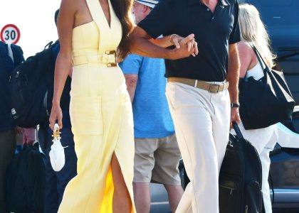 george-&-amal-clooney-arrived-in-venice,-amal-wore-an-’80s-looking-dress