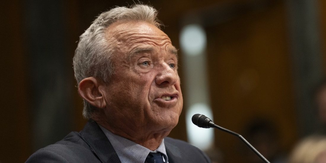 rfk-jr.-plans-to-link-autism-with-pregnant-women’s-use-of-tylenol