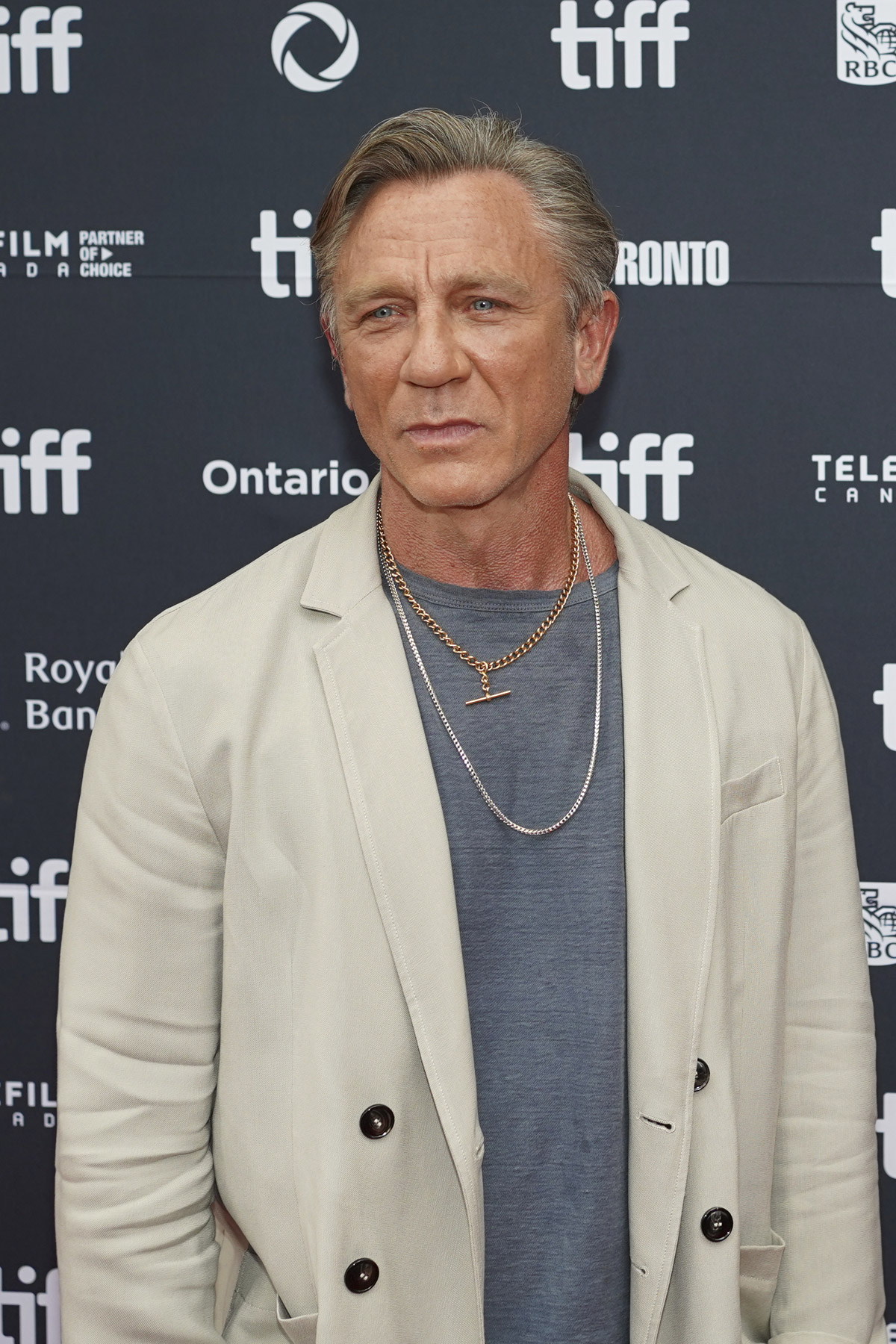 daniel-craig-on-his-career:-it’s-dumb-luck.-i’m-very-lucky
