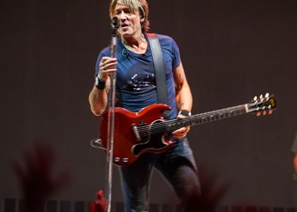 keith-urban,-57,-might-be-in-the-midst-of-a-midlife-crisis…or-is-it-a-saturn-return?
